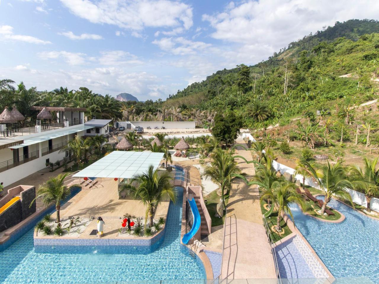 Rock Mountain Hotel Raub Exterior photo