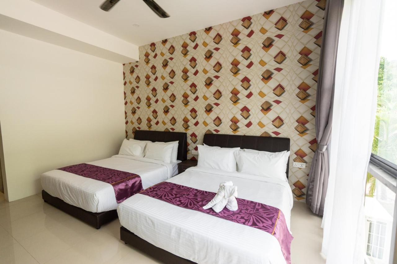 Rock Mountain Hotel Raub Exterior photo